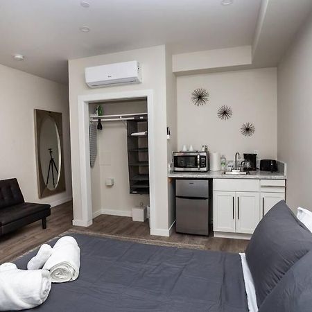 Studio With Large Balcony- San Diego Gateway Ngoại thất bức ảnh