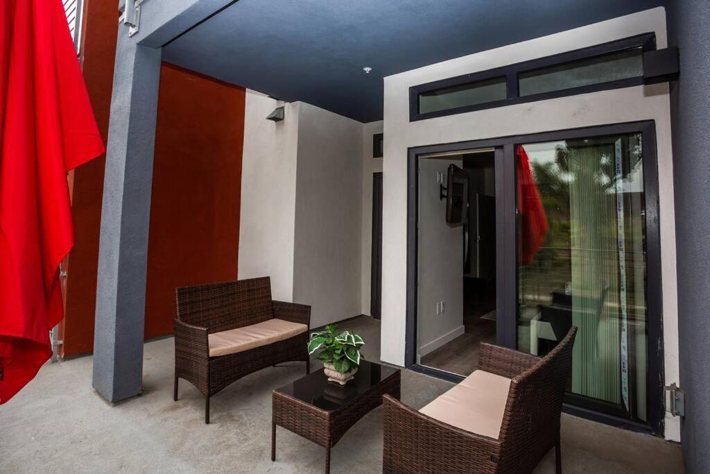 Studio With Large Balcony- San Diego Gateway Ngoại thất bức ảnh